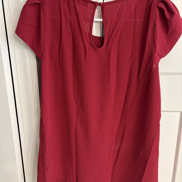 Full moon maternity top burgundy size small, perfect for the holidays. - Picture 2 of 2
